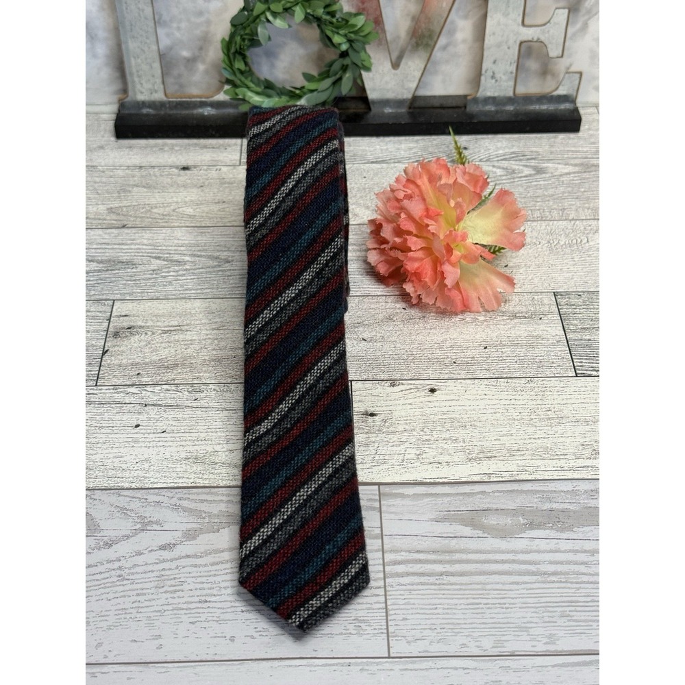 Jordache Men's Vintage 60s Striped Wool Type Skinny Neck Tie‎ 54 x 2 Rockabilly
